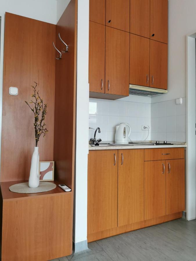 Hid Ifjusagi Szallo Albergue Dunaújváros Exterior foto